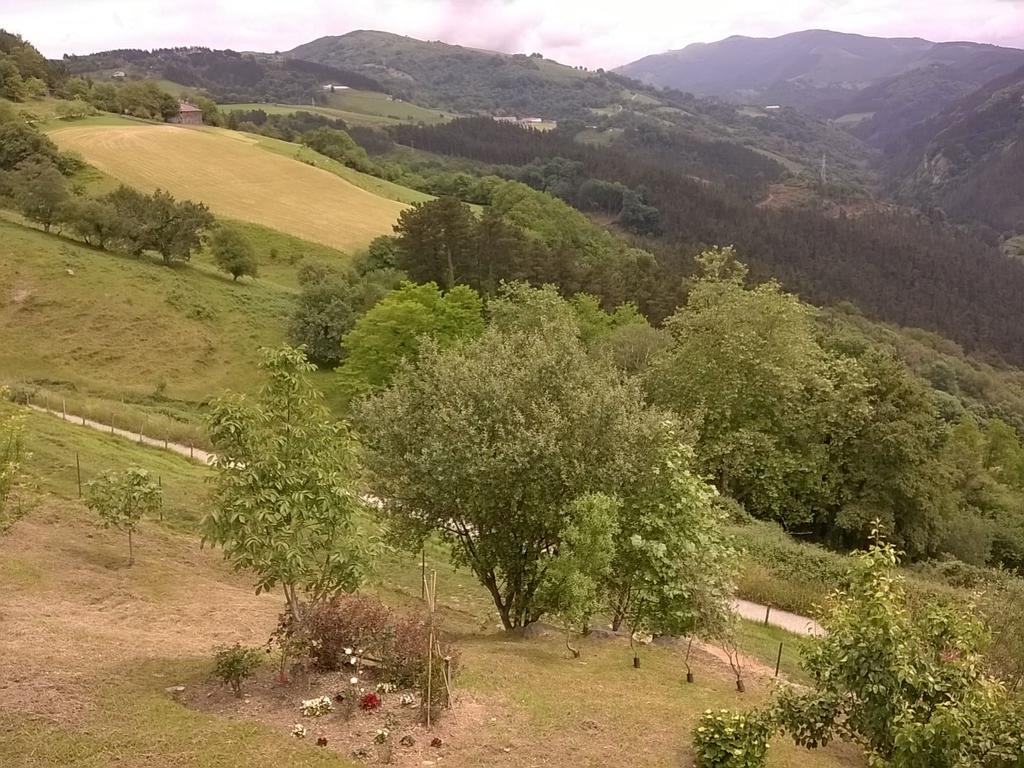 Casa Rural Arbegain Etxea Aizarna Exterior photo